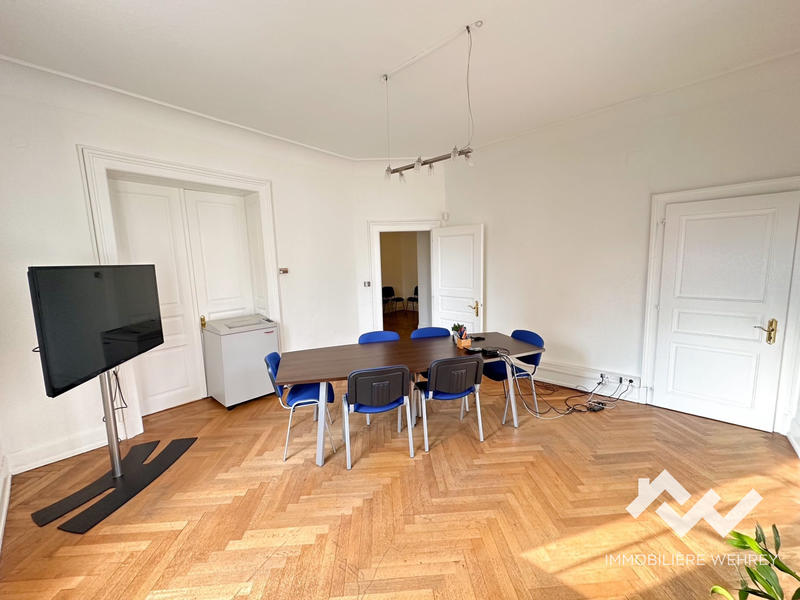 Local d'activités - 82 m²