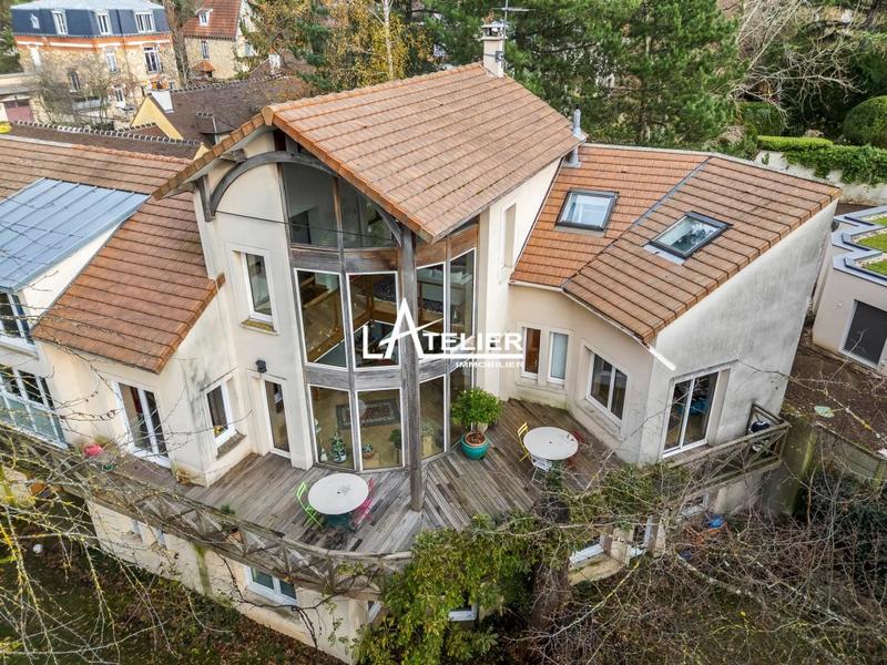 Maison - 399 m² - 15 pièces