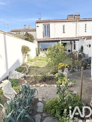 Maison - 82 m² - 5 pièces