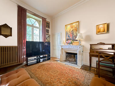 Maison - 320 m² - 12 pièces