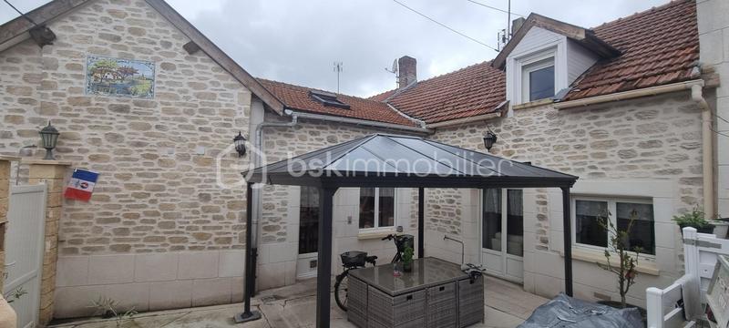 Propriété - 224 m² - 7 pièces