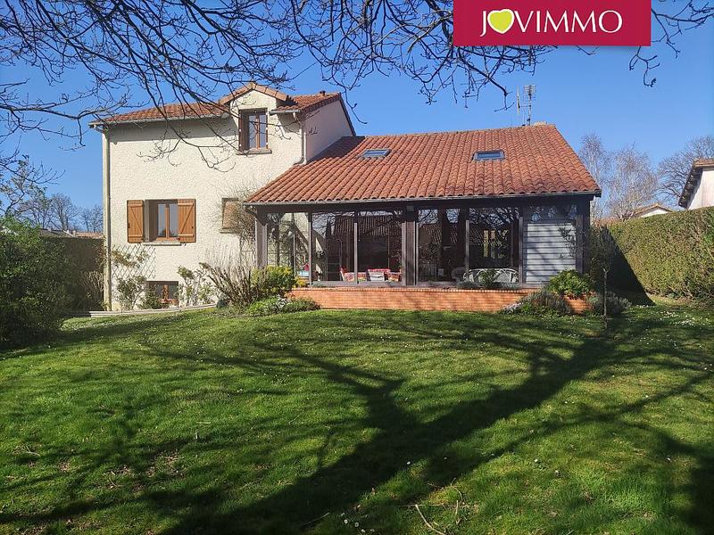 Maison - 167 m² - 7 pièces