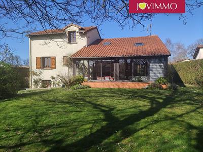 Maison - 167 m² - 7 pièces