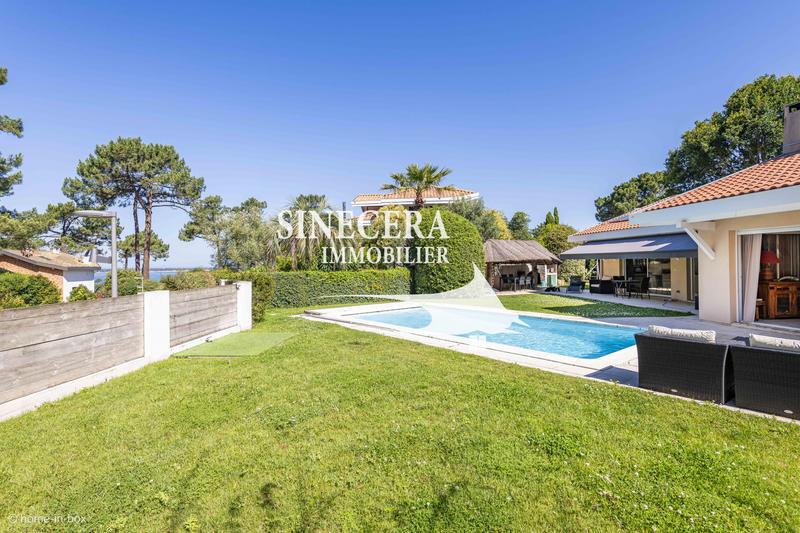 Villa - 165 m² - 6 pièces