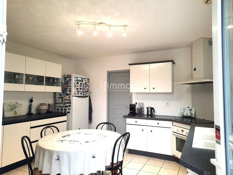 Maison - 138 m² - 5 pièces