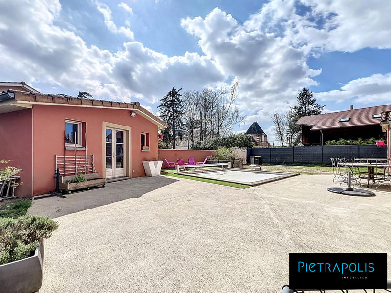 Maison traditionnelle - 178 m² - 5 pièces