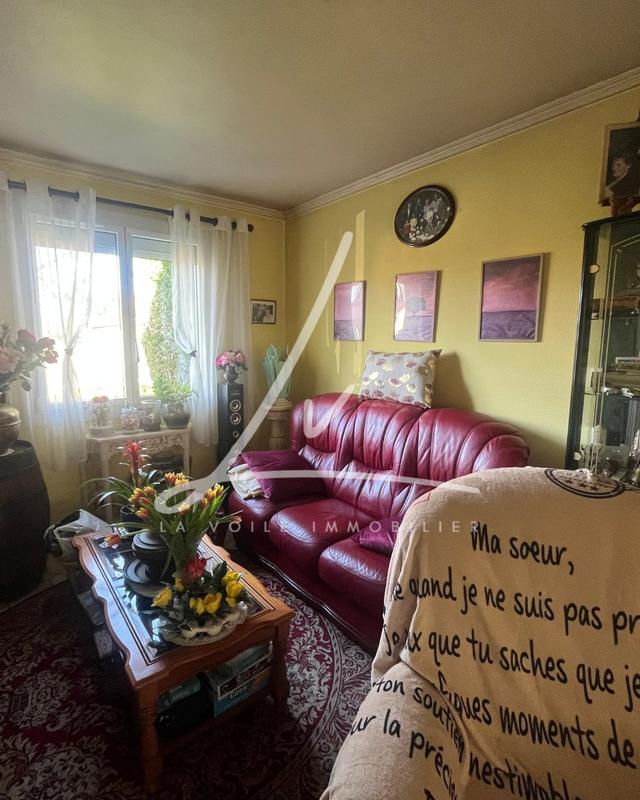 Maison - 104 m² - 5 pièces