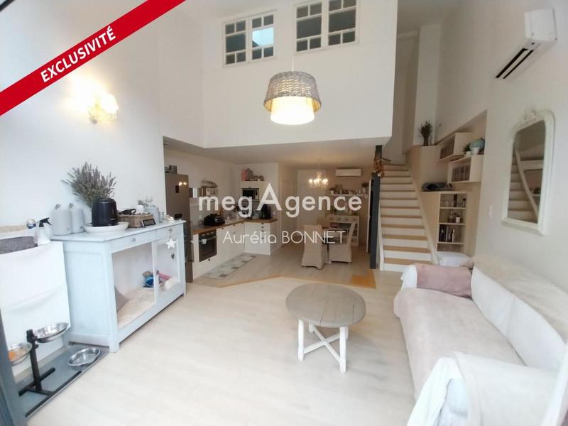 Maison - 246 m² - 10 pièces