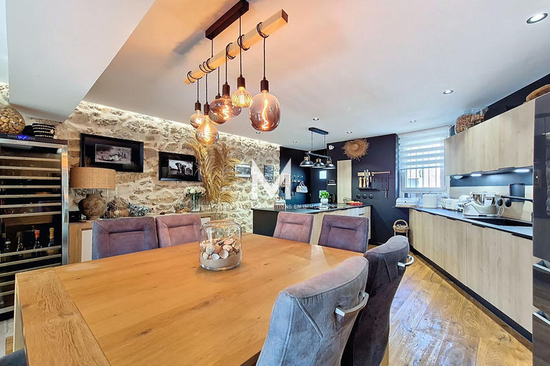 Maison de village - 125 m² - 5 pièces