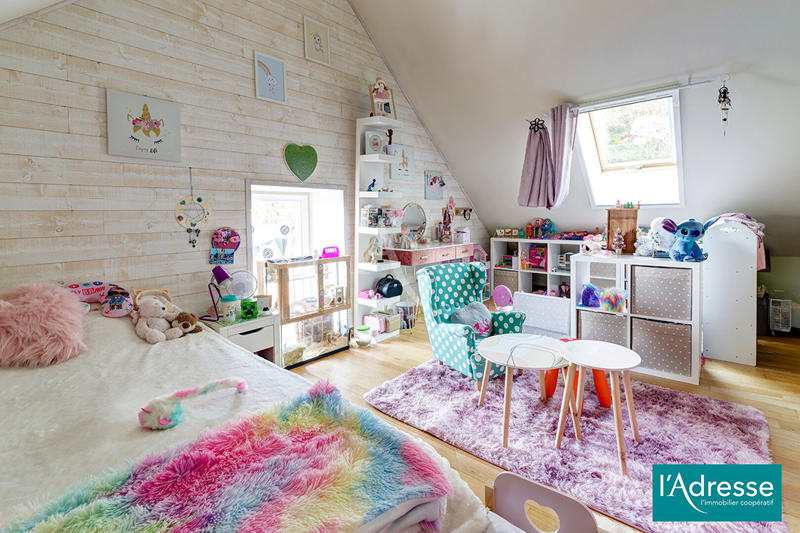 Maison - 186 m² - 7 pièces