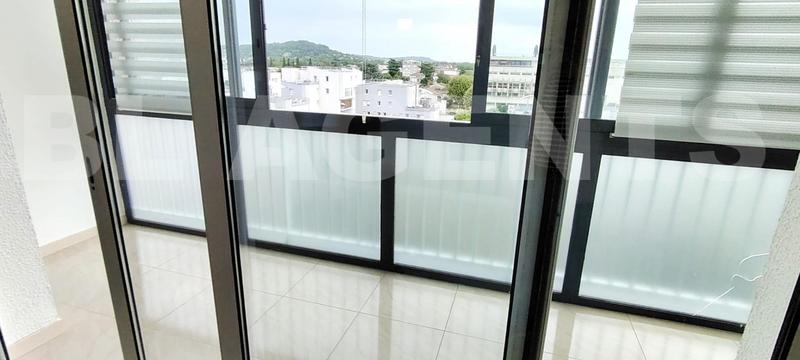 Appartement - 100 m² - 4 pièces