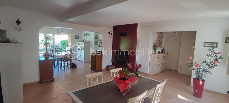 Demeure - 160 m² - 5 pièces