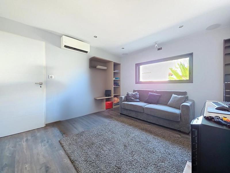 Maison - 153 m² - 5 pièces