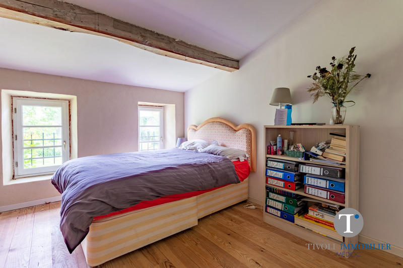 Maison - 530 m² - 10 pièces