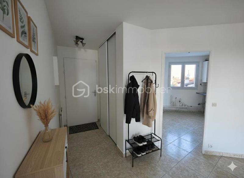 Appartement - 64 m² - 3 pièces