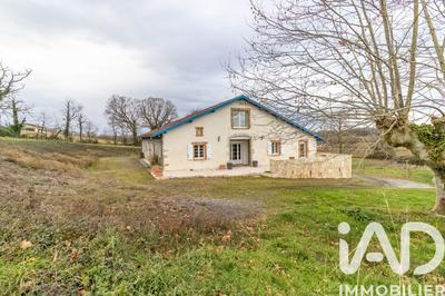 Maison - 147 m² - 5 pièces