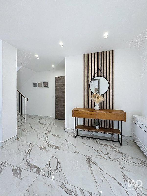 Maison - 140 m² - 4 pièces