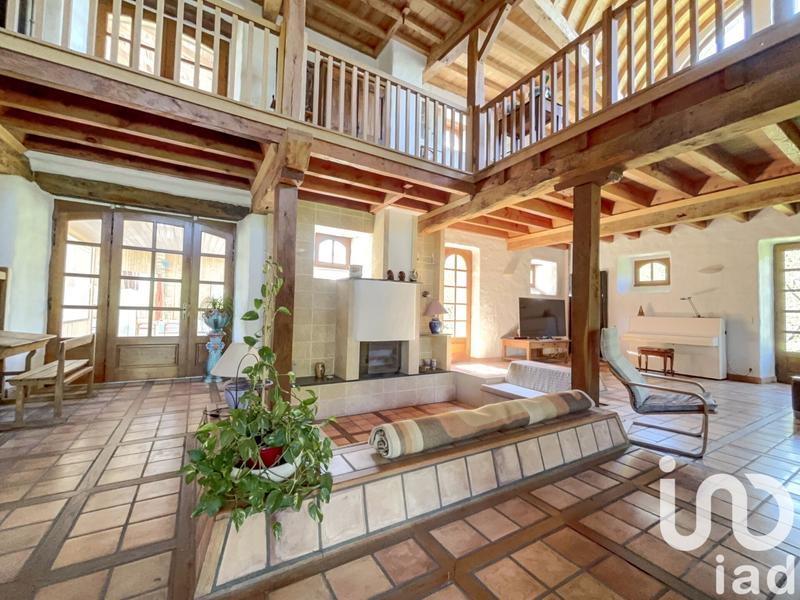 Maison - 564 m² - 13 pièces