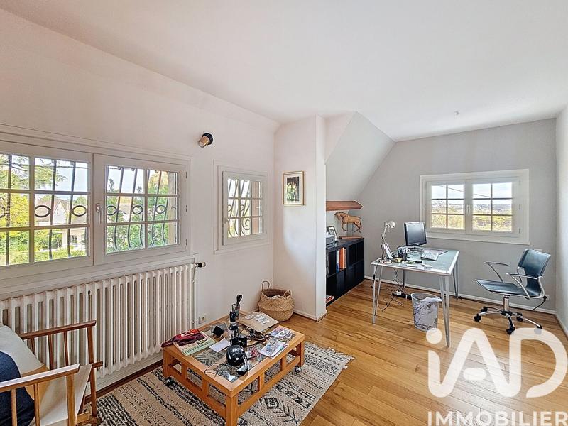 Maison - 185 m² - 7 pièces