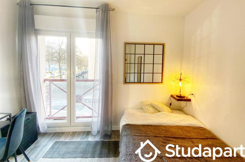 Chambre - 10 m² - 1 pièce