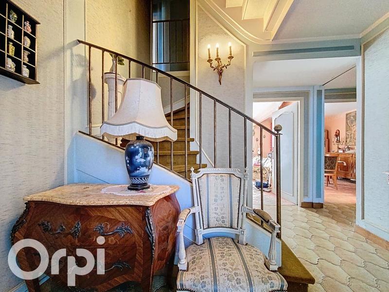 Maison - 160 m² - 6 pièces