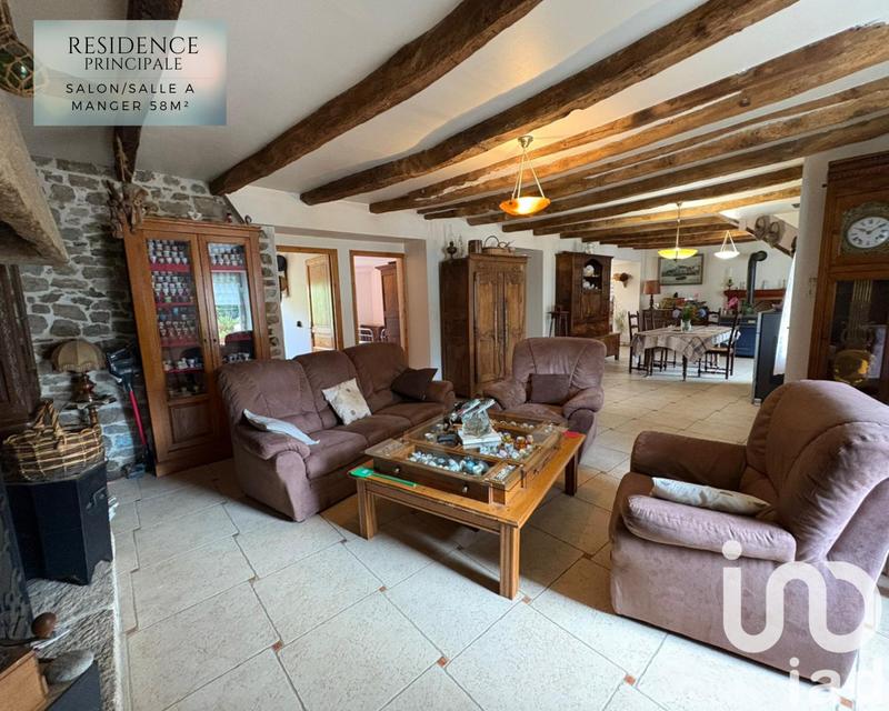 Maison - 218 m² - 10 pièces