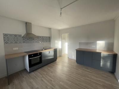 Duplex - 84 m² - 6 pièces