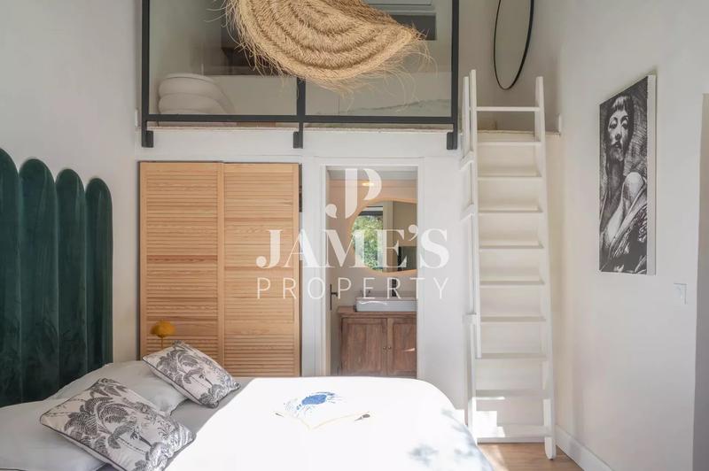 Maison - 180 m² - 5 pièces