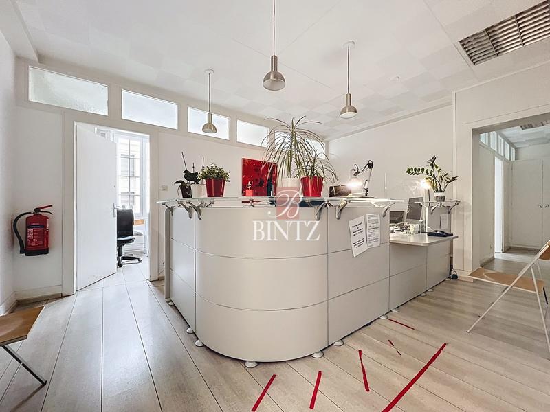 Local d'activités - 195 m²