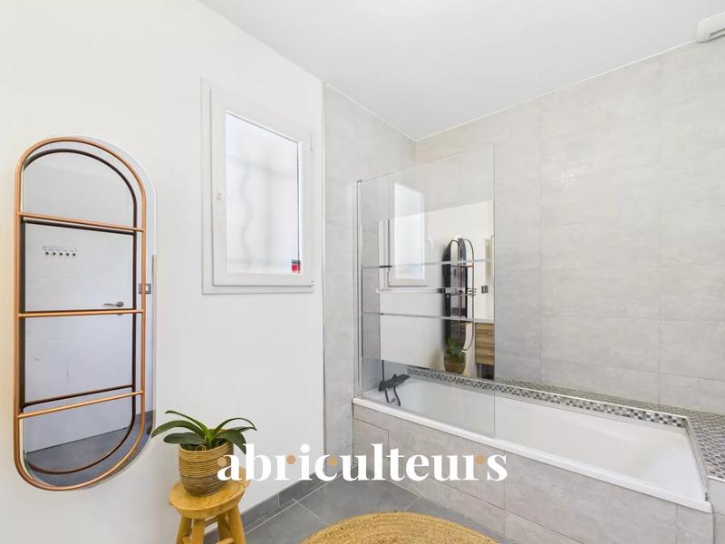 Maison - 139 m² - 5 pièces