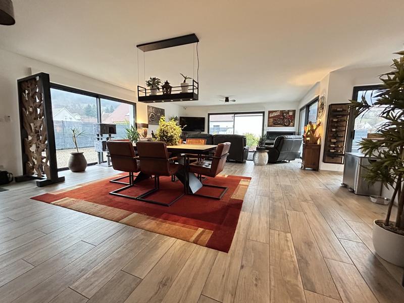 Maison - 136 m² - 5 pièces