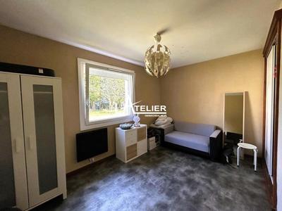 Maison - 111 m² - 4 pièces