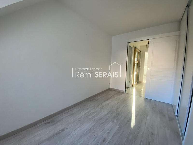 Appartement - 80 m² - 3 pièces