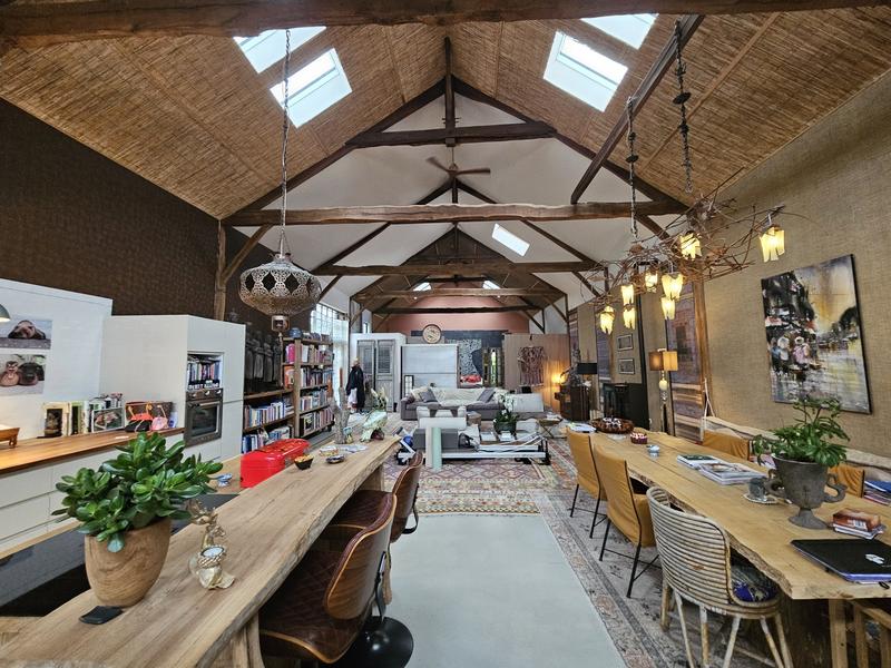 Maison traditionnelle - 275 m² - 8 pièces