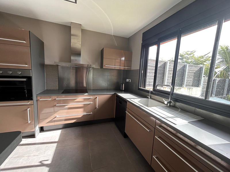 Villa - 120 m² - 5 pièces