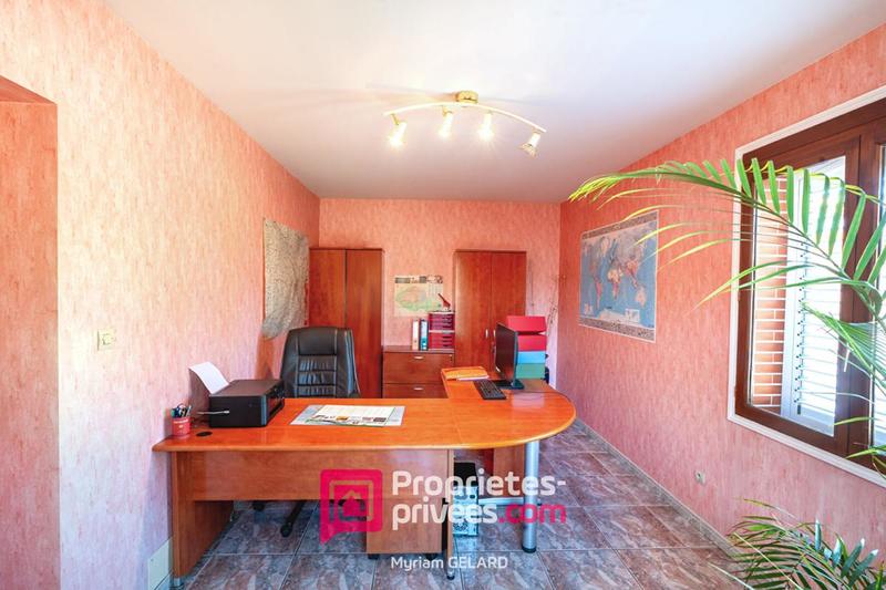 Maison - 296 m² - 8 pièces