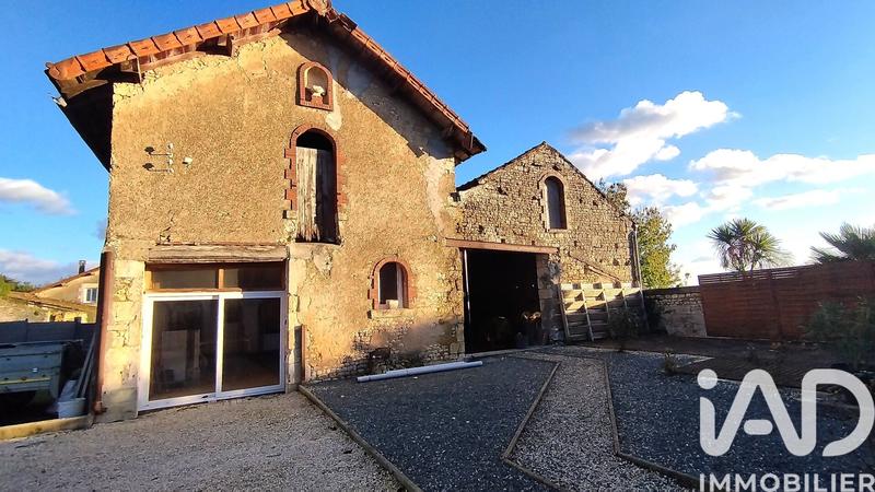 Maison - 256 m² - 9 pièces