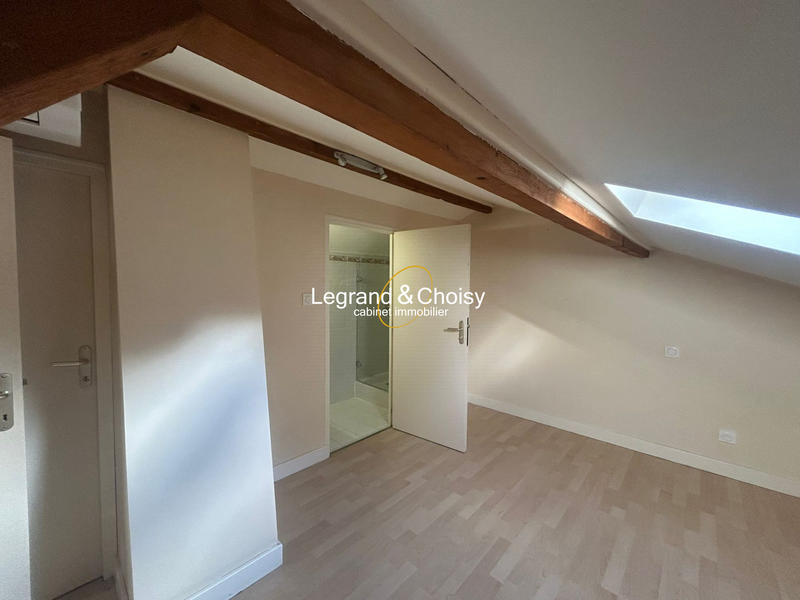 Maison - 200 m² - 8 pièces