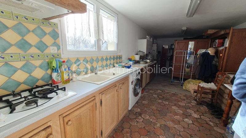 Demeure - 180 m² - 8 pièces