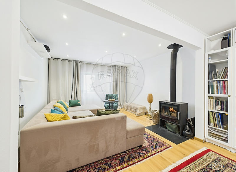 Maison jumelée - 180 m² - 7 pièces