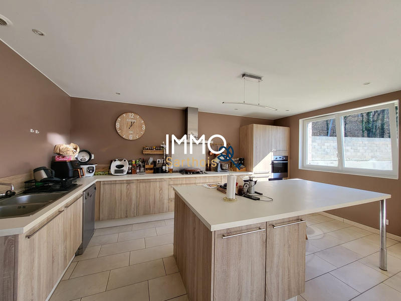 Maison - 179 m² - 6 pièces