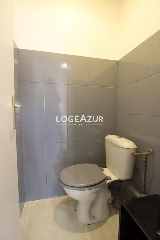 Local commercial - 62 m² - 2 pièces