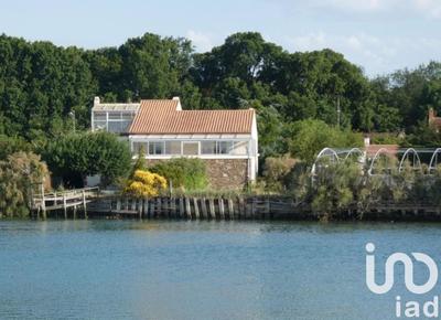 Maison - 149 m² - 8 pièces