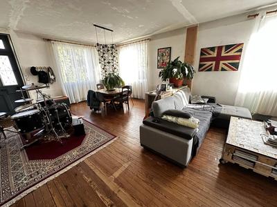 Maison - 111 m² - 6 pièces