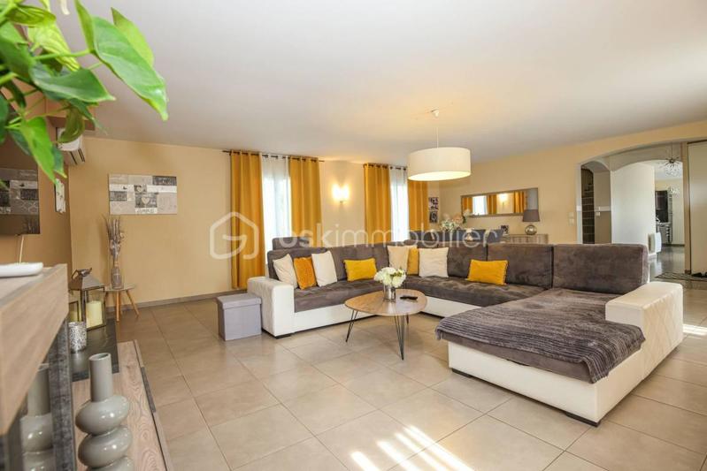 Villa - 165 m² - 6 pièces