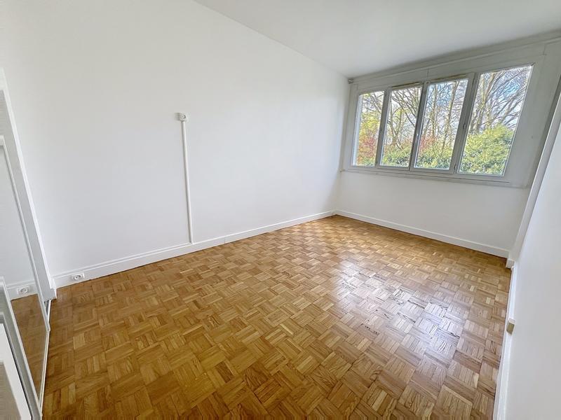 Appartement - 100 m² - 5 pièces