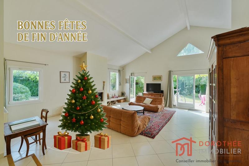 Maison - 141 m² - 8 pièces