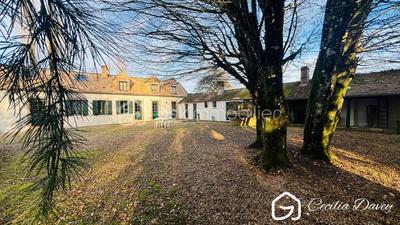 Propriété - 165 m² - 6 pièces