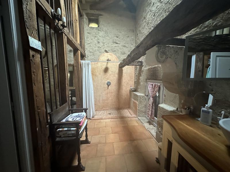 Maison - 216 m² - 5 pièces