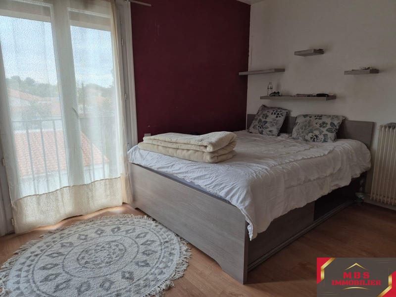 Appartement - 100 m² - 5 pièces